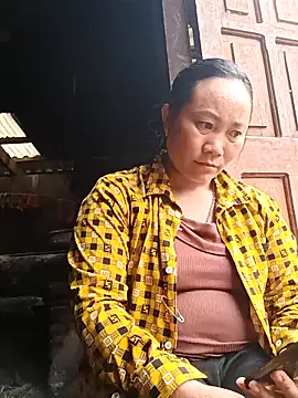 Lindxx-hot online show from 24, 3, 2026