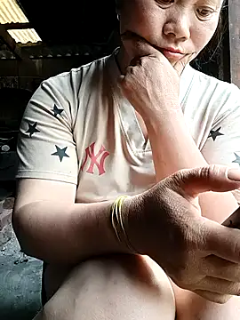 Lindxx-hot online show from 13, 4, 2026