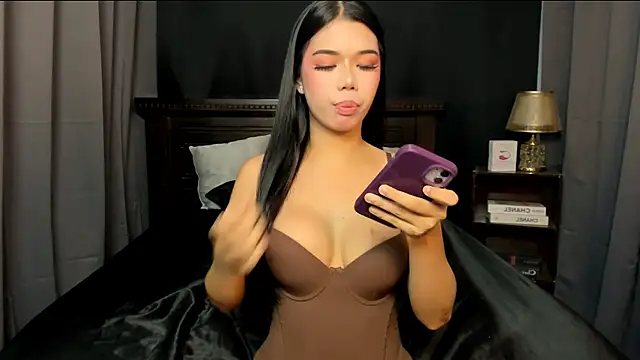 azumi suzako online show from 13, 5, 2026