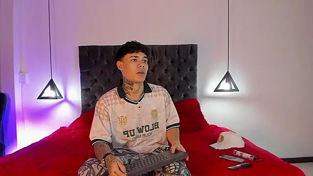 Snapshot of im_seven chatting on 28, 2, 2026 im seven online show from 28, 2, 2026