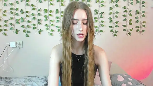 EllieRough online show from 15, 6, 2026