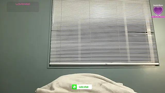 Snapshot of PetiteWet chatting on 19, 7, 2026 PetiteWet online show from 19, 7, 2026