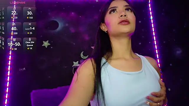 ValentinaRojass  online show from 15, 4, 2026