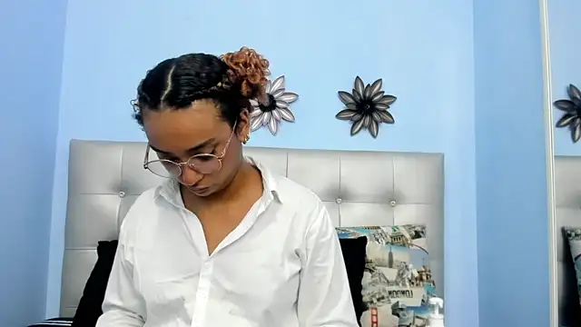 Saray sexylove online show from 9, 4, 2026