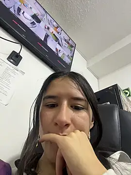 LilyRossi  online show from 15, 7, 2026