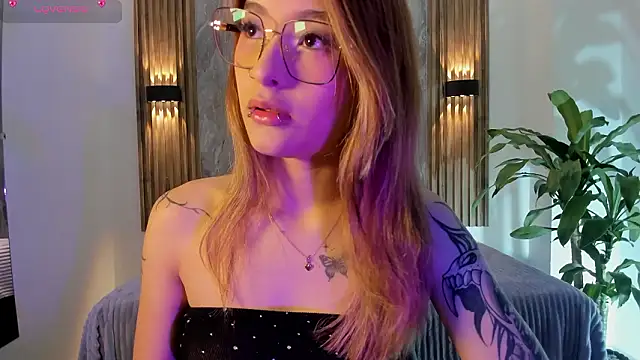 Snapshot of Melodylanee chatting on 20, 3, 2026 Melodylanee online show from 20, 3, 2026