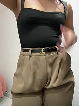 Snapshot of Luarin chatting on 28, 2, 2026 Luarin online show from 28, 2, 2026