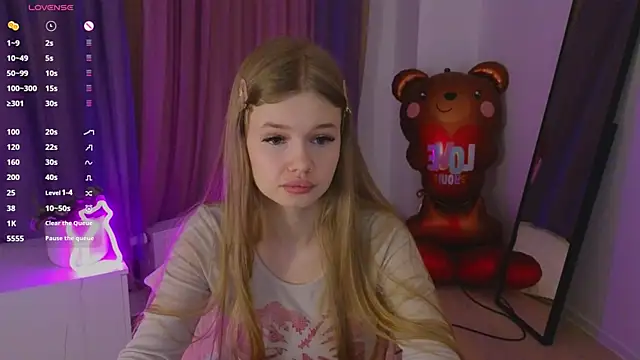 Snapshot of belrinaa chatting on 3, 8, 2026 belrinaa online show from 3, 8, 2026