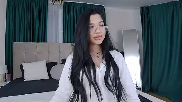 Snapshot of MissNaomiBelle chatting on 12, 6, 2026 MissNaomiBelle online show from 12, 6, 2026