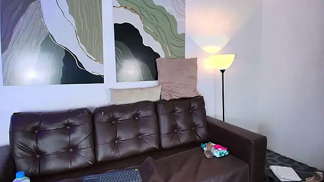 Maii Luna online show from 12, 3, 2026