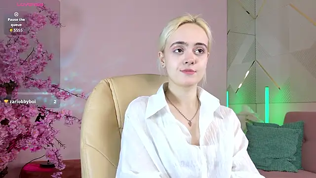 Bambi Bloom online show from 27, 3, 2026