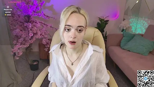 Bambi Bloom online show from 3, 4, 2026