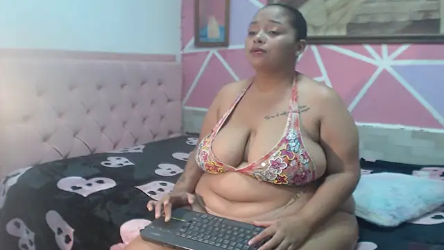 Doll rihana online show from 2, 6, 2026