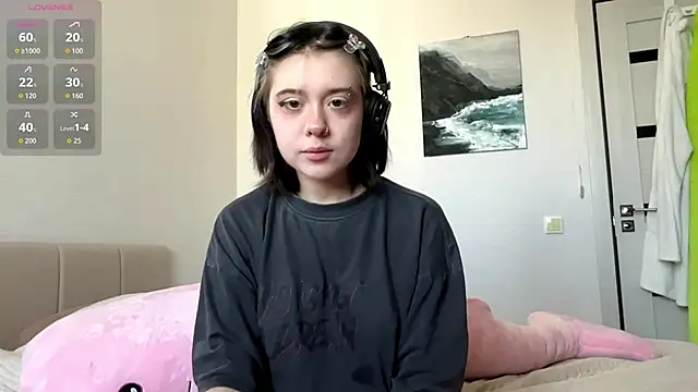 Snapshot of AueshaSimon chatting on 16, 6, 2026 AueshaSimon online show from 16, 6, 2026