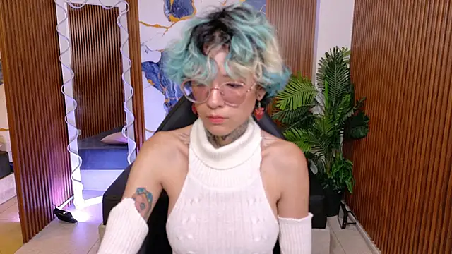 Lyra tay online show from 26, 5, 2026