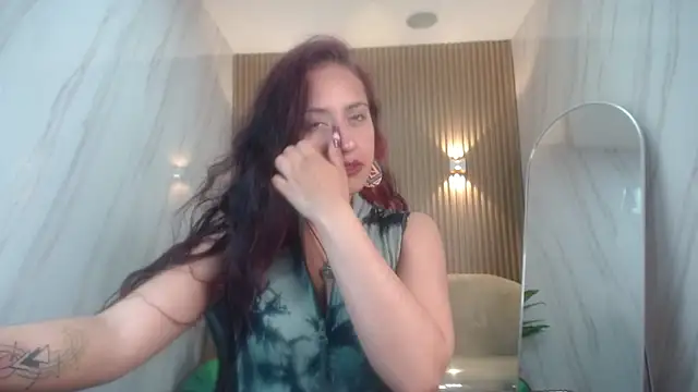 Lola roses tf online show from 11, 6, 2026