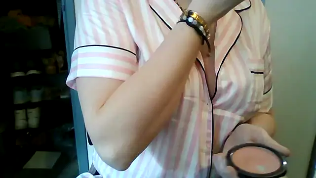 StaceyXOXO online show from 28, 2, 2026