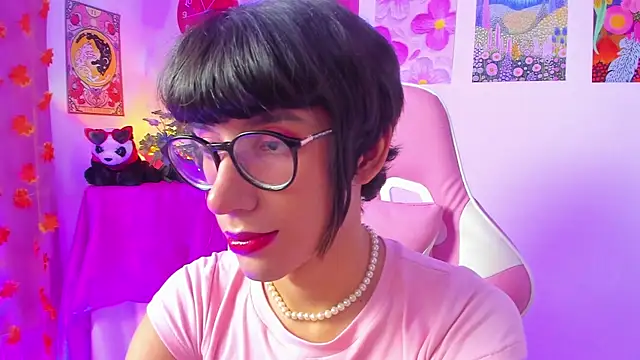 Madeline 21 online show from 20, 3, 2026