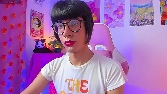 Madeline 21 online show from 15, 3, 2026