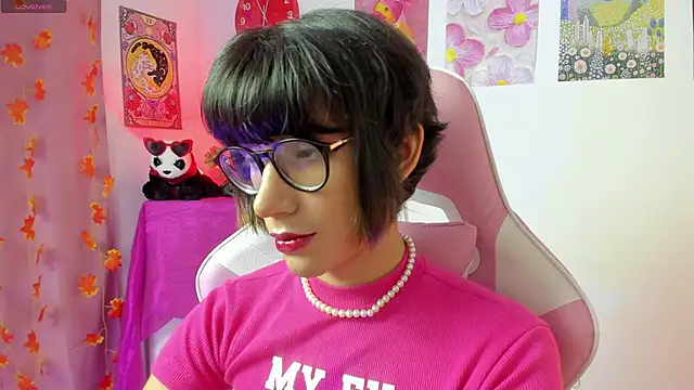 Madeline 21 online show from 6, 3, 2026