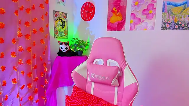 Madeline 21 online show from 16, 4, 2026