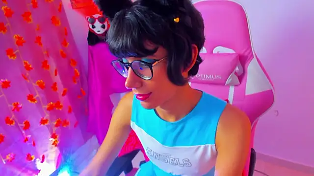 Madeline 21 online show from 27, 3, 2026