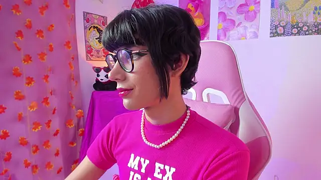 Madeline 21 online show from 13, 3, 2026