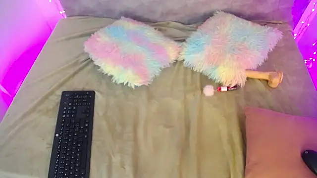 nara kitty online show from 11, 4, 2026