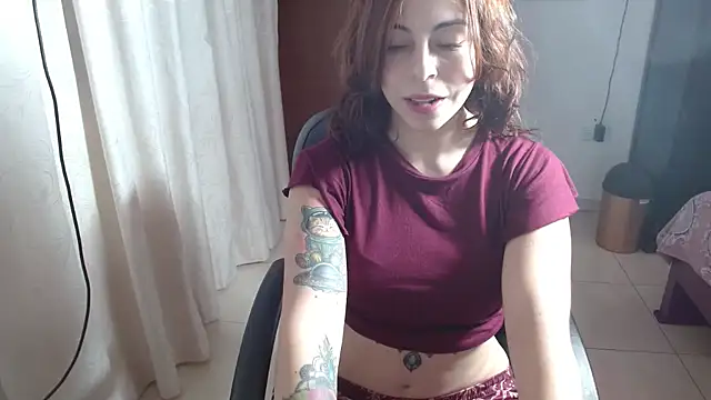 Snapshot of IrisArellano_ chatting on 10, 6, 2026 IrisArellano online show from 10, 6, 2026