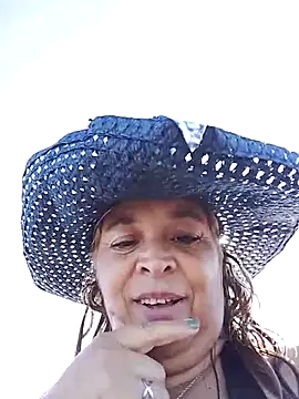 momismilf544 online show from 2, 4, 2026