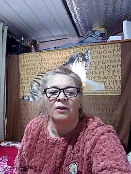 momismilf544 online show from 16, 5, 2026