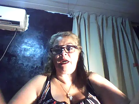 momismilf544 online show from 29, 3, 2026