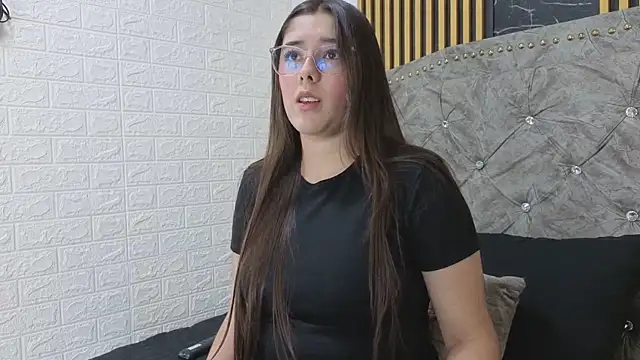 ElisVega online show from 4, 4, 2026