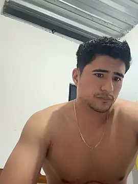 Snapshot of David-latinlover chatting on 8, 6, 2026 David-latinlover online show from 8, 6, 2026
