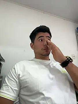 David-latinlover online show from 13, 4, 2026