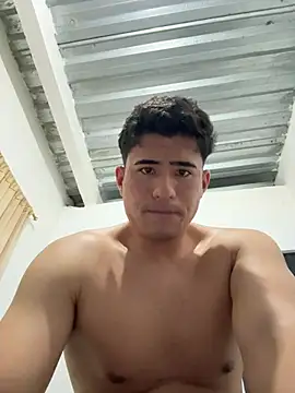 Snapshot of David-latinlover chatting on 2, 3, 2026 David-latinlover online show from 2, 3, 2026