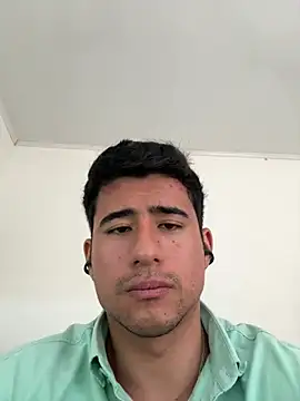 Snapshot of David-latinlover chatting on 7, 7, 2026 David-latinlover online show from 7, 7, 2026