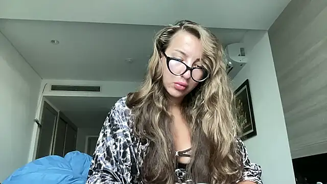 Kit kata online show from 18, 4, 2026