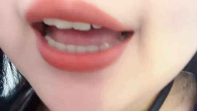 Snapshot of Susu-36E chatting on 18, 4, 2026 Susu-36E online show from 18, 4, 2026