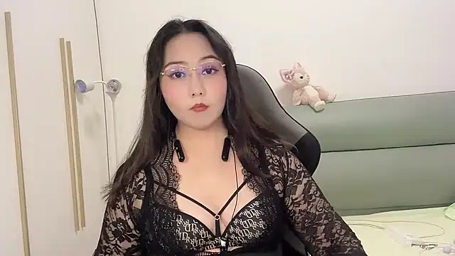 Snapshot of Susu-36E chatting on 8, 5, 2026 Susu-36E online show from 8, 5, 2026