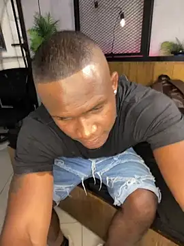 DarianWill18 online show from 8, 3, 2026