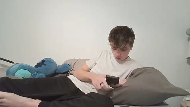 Snapshot of 1XxJasonxX1 chatting on 1, 3, 2026 1XxJasonxX1 online show from 1, 3, 2026