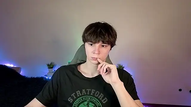 AnthonyCuutie online show from 16, 5, 2026