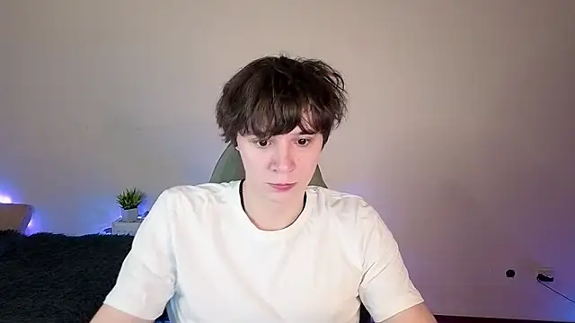 AnthonyCuutie online show from 25, 5, 2026