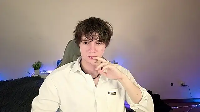 AnthonyCuutie online show from 11, 6, 2026