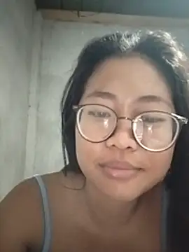 Snapshot of angelpinay44 chatting on 10, 7, 2026 angelpinay44 online show from 10, 7, 2026
