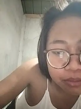 Snapshot of angelpinay44 chatting on 2, 7, 2026 angelpinay44 online show from 2, 7, 2026