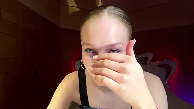 Anika Socutehe online show from 24, 3, 2026