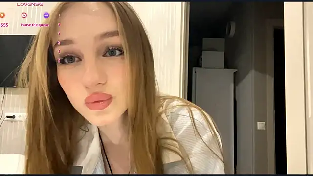 Anika Socutehe online show from 10, 6, 2026