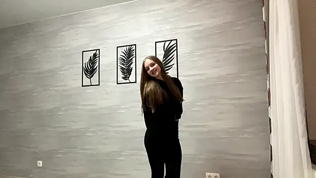 Anika Socutehe online show from 10, 4, 2026